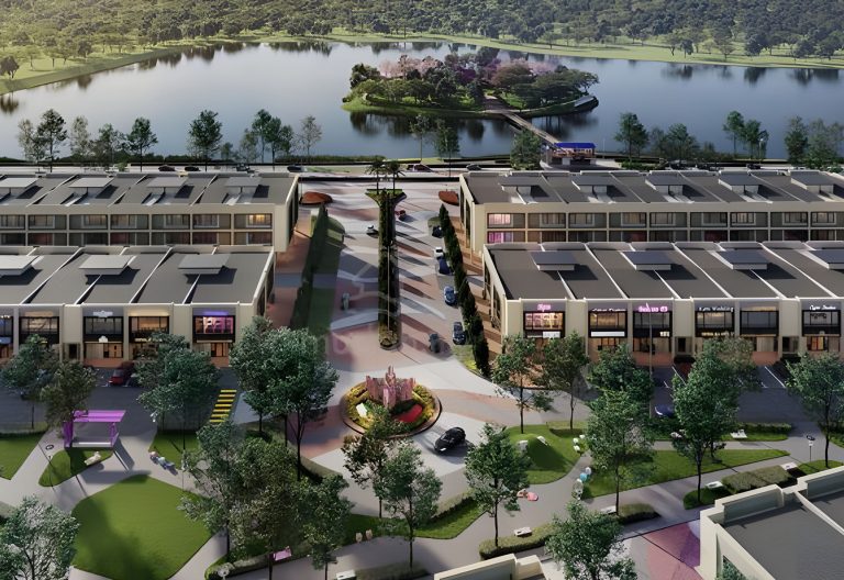 The Lake-Fronting Shop Lot